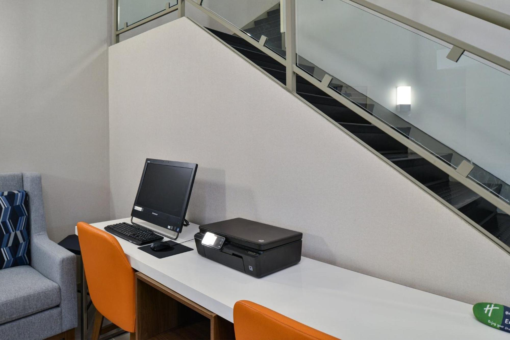 Holiday Inn Express Lewisburg - New Columbia By Ihg Eksteriør bilde