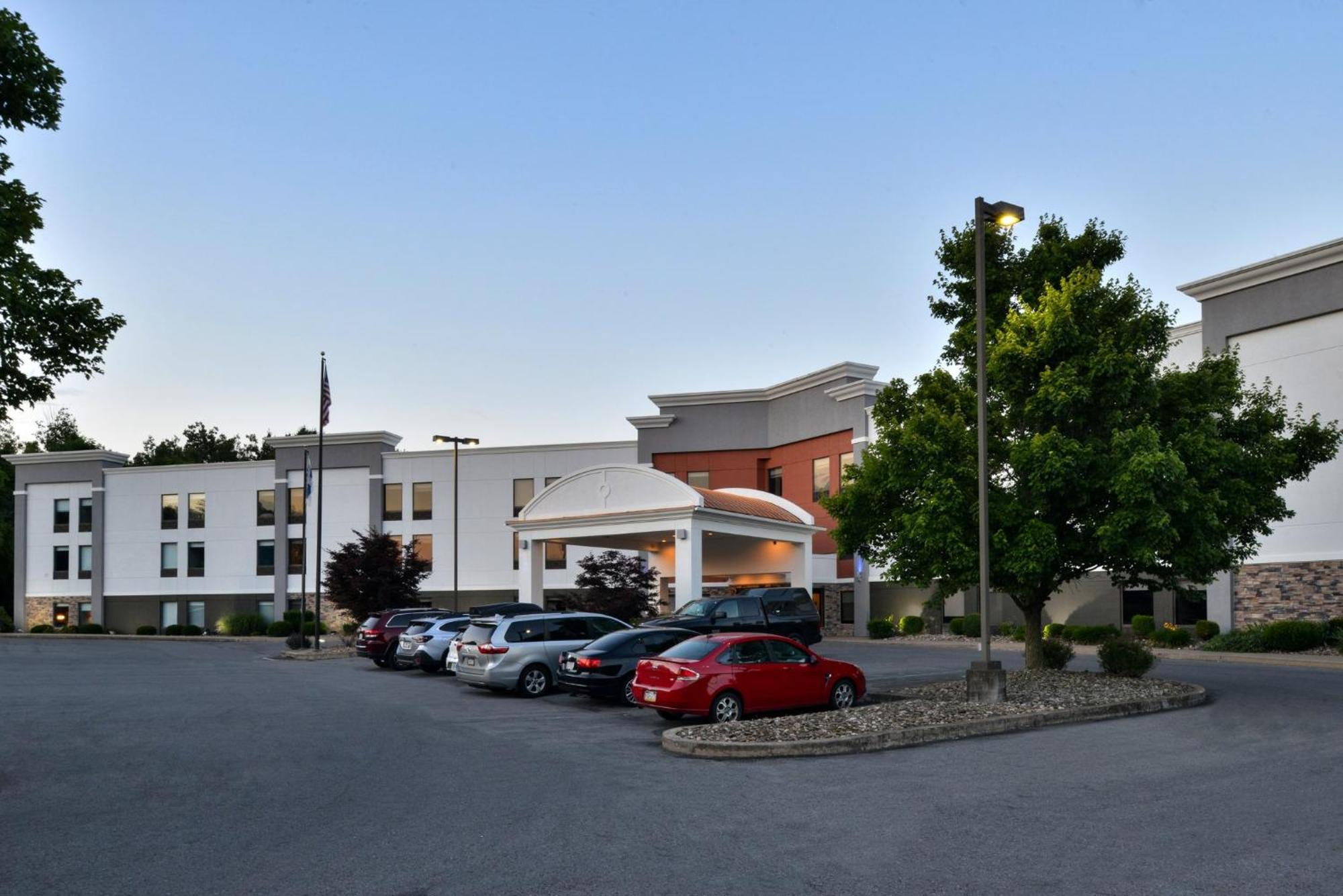 Holiday Inn Express Lewisburg - New Columbia By Ihg Eksteriør bilde